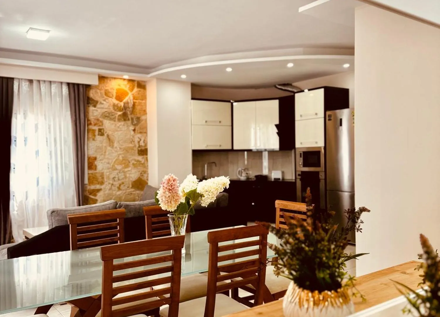 Villa Merkuri Himarë