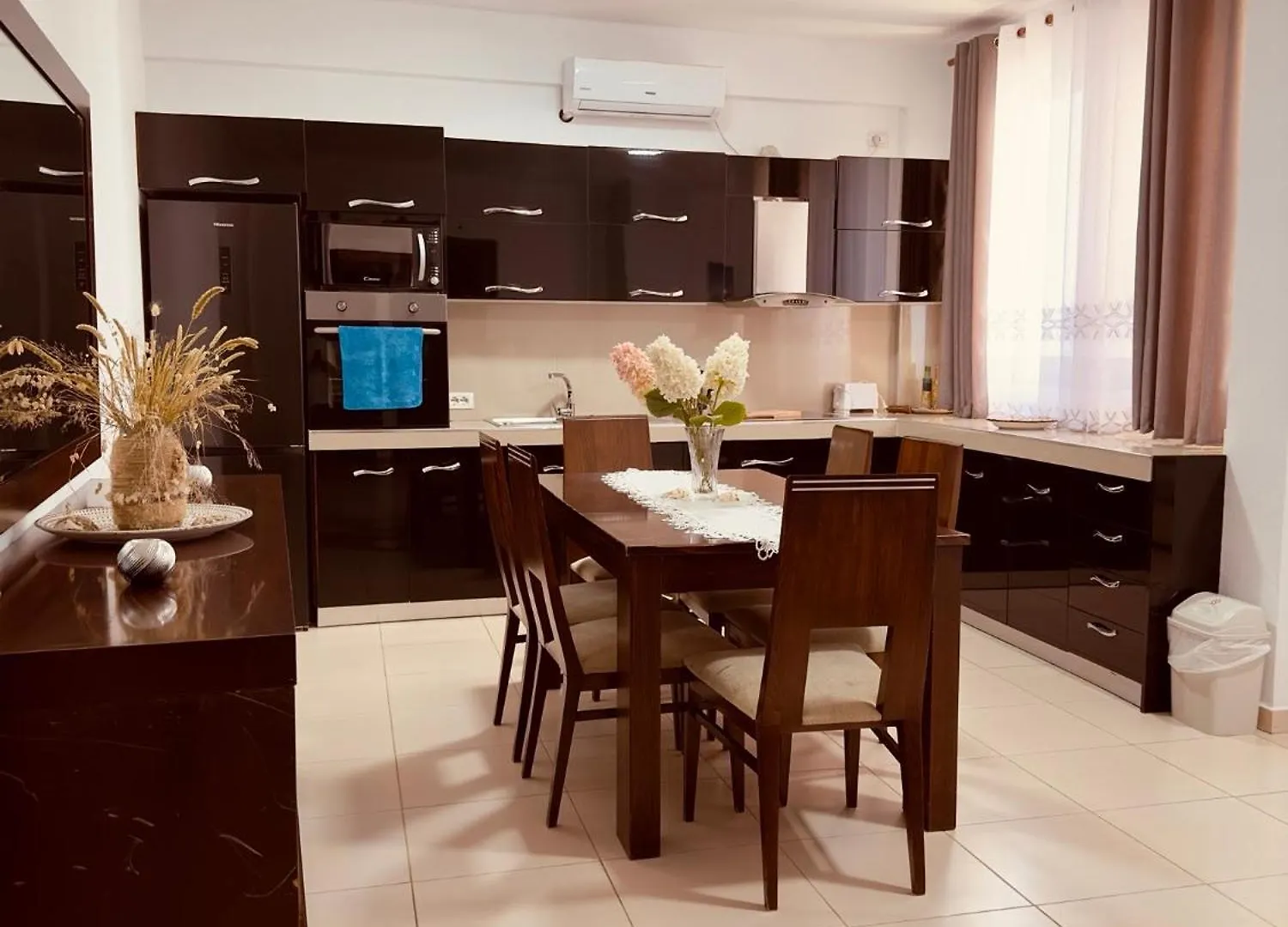 Villa Merkuri Himarë Appartement