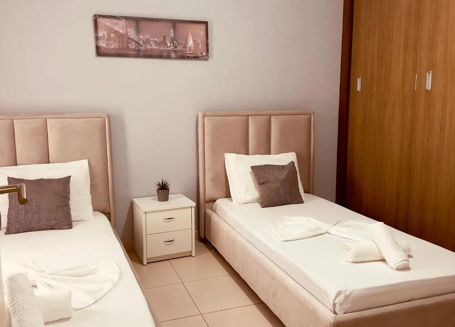 Villa Merkuri Himarë 0*,