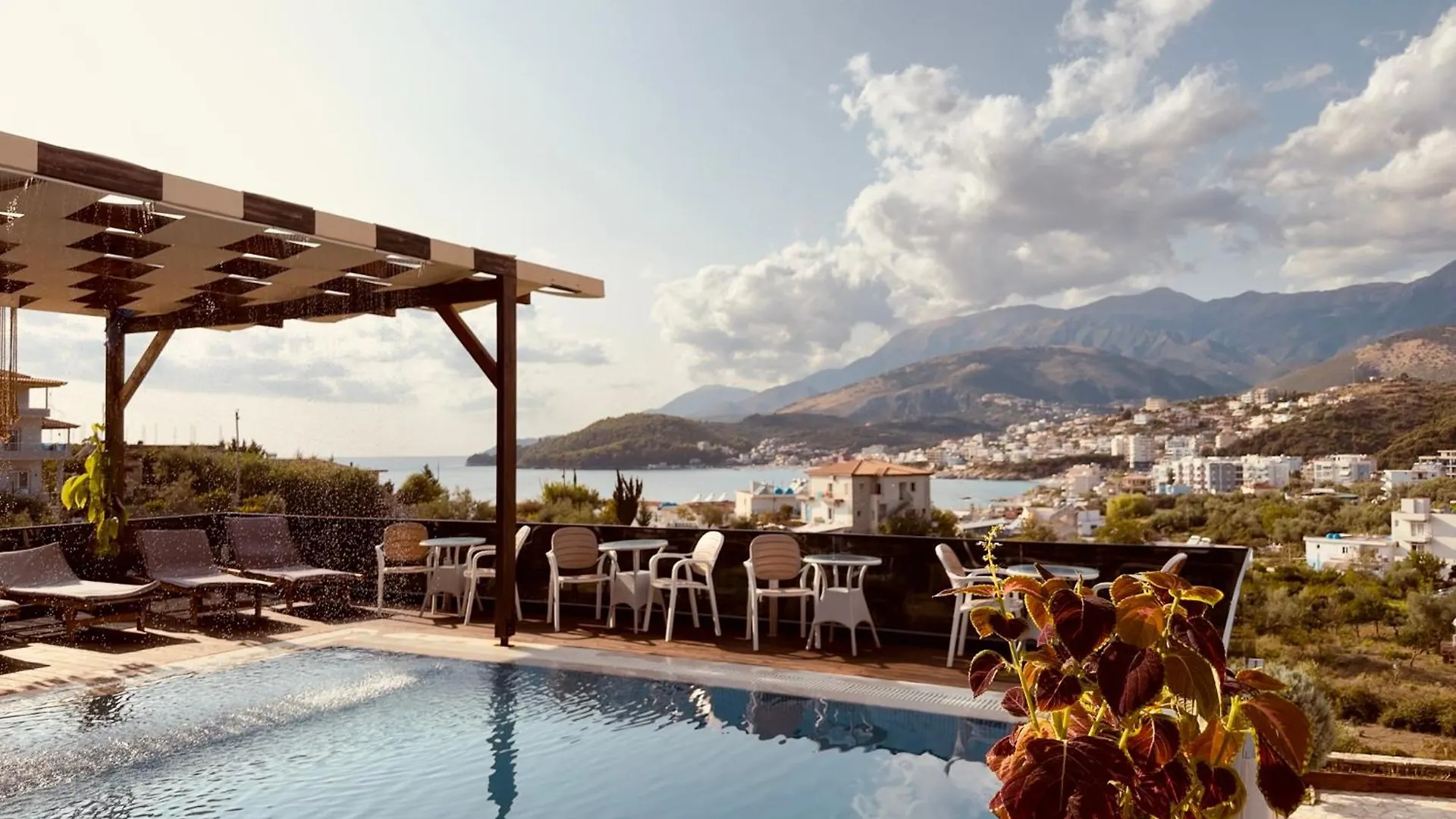 Villa Merkuri Himarë 0*,  Albania