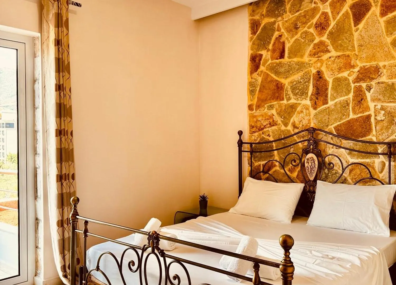 Villa Merkuri Himarë